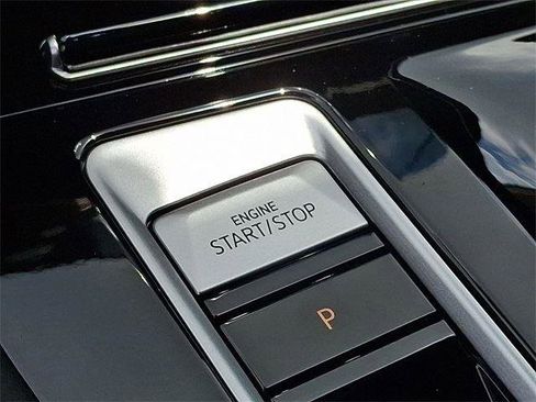 New 2025 Volkswagen Atlas SEL image 22