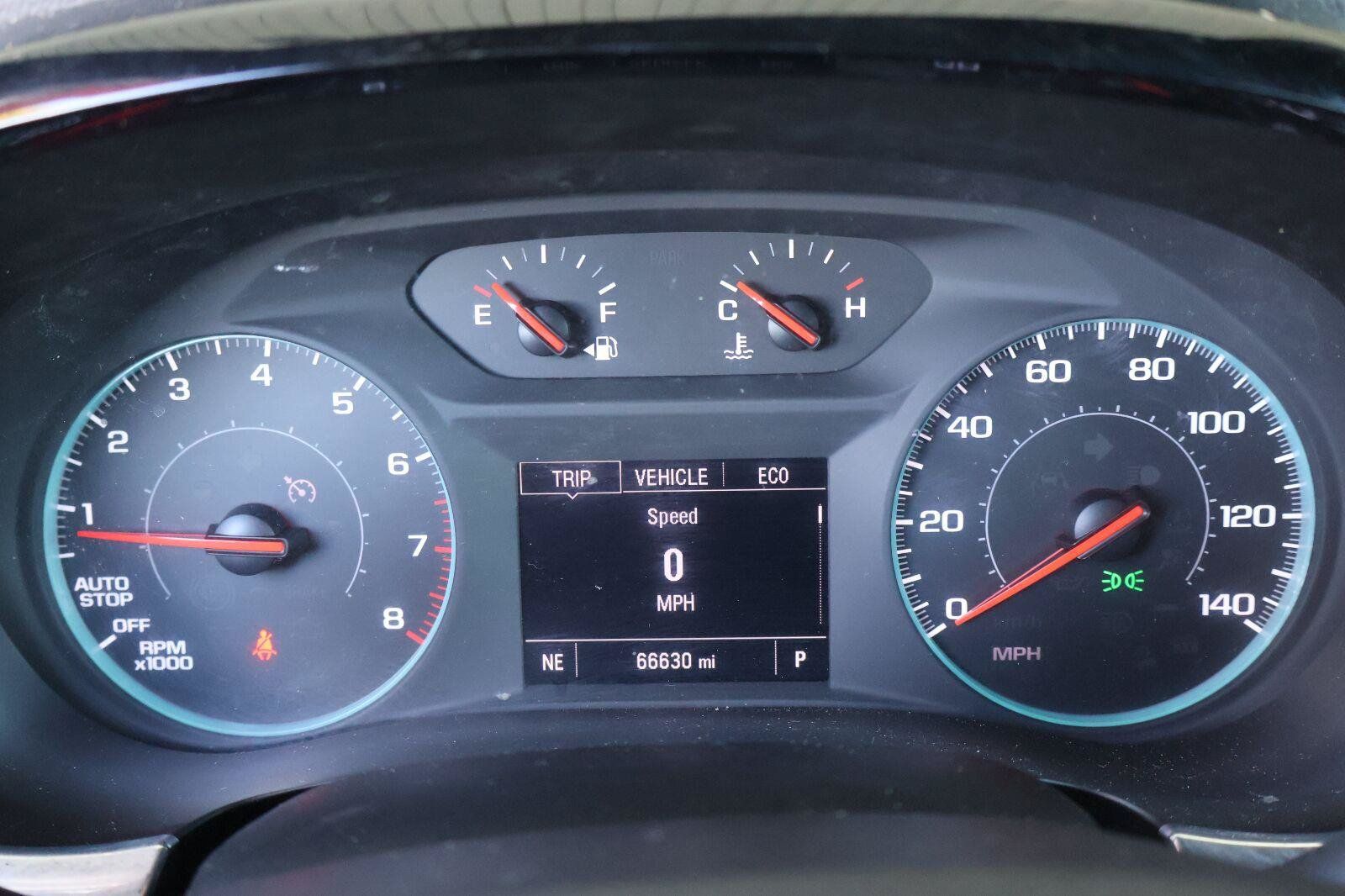 Used 2023 Chevrolet Traverse LS FWD image 25