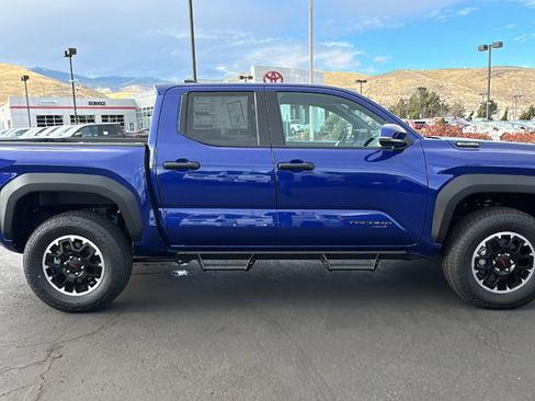New 2025 Toyota Tacoma TRD Off-Road image 2