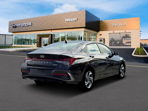New 2026 Hyundai Elantra Limited FWD image 7