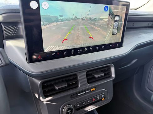 Used 2025 Ford Maverick Lariat w/ Black Appearance Package image 19