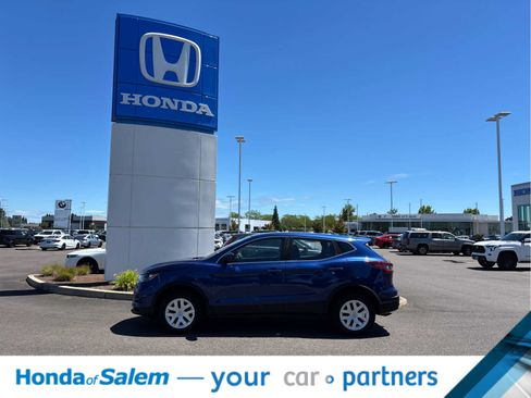 Used 2020 Nissan Rogue Sport S FWD image 3