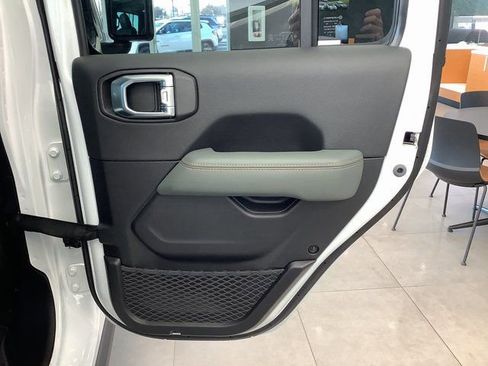 New 2026 Jeep Gladiator Mojave image 35