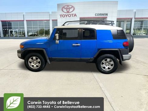 Used 2008 Toyota FJ Cruiser 4WD image 5