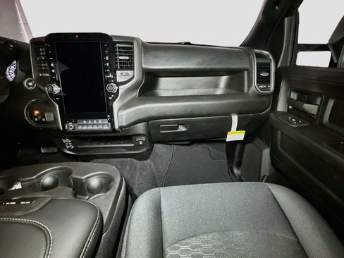 New 2026 RAM 2500 Tradesman AWD/4WD image 26