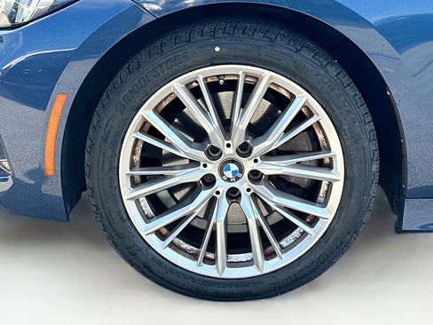 Used 2023 BMW 330i Sedan w/ Driving Assistance Package image 38