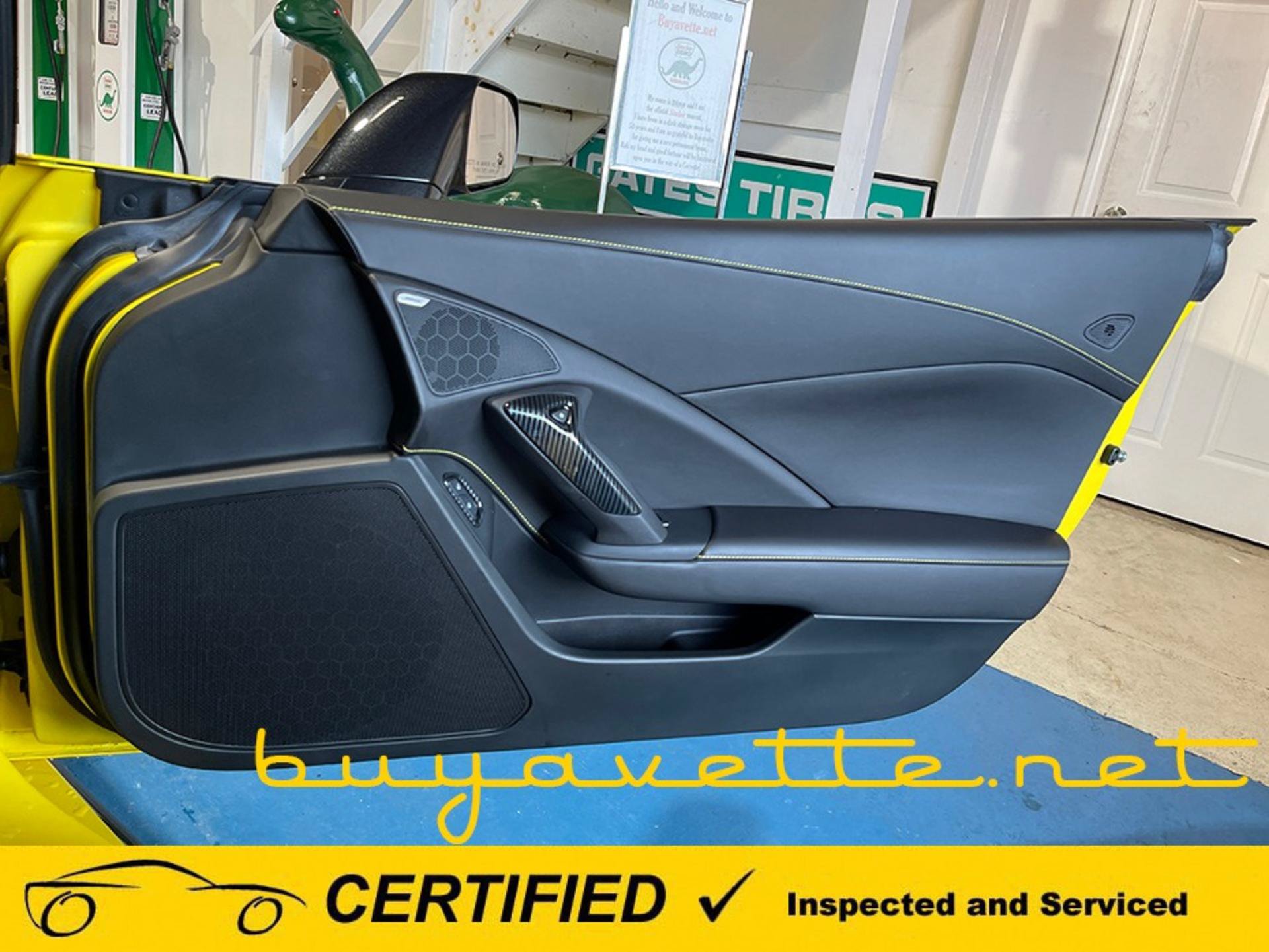 Used 2016 Chevrolet Corvette Z06 w/ 3LZ Preferred Equipment Group RWD image 20