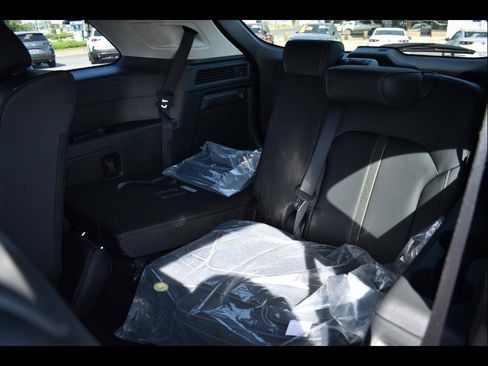 Used 2025 MAZDA CX-90 3.3 Turbo w/ Select Package image 18