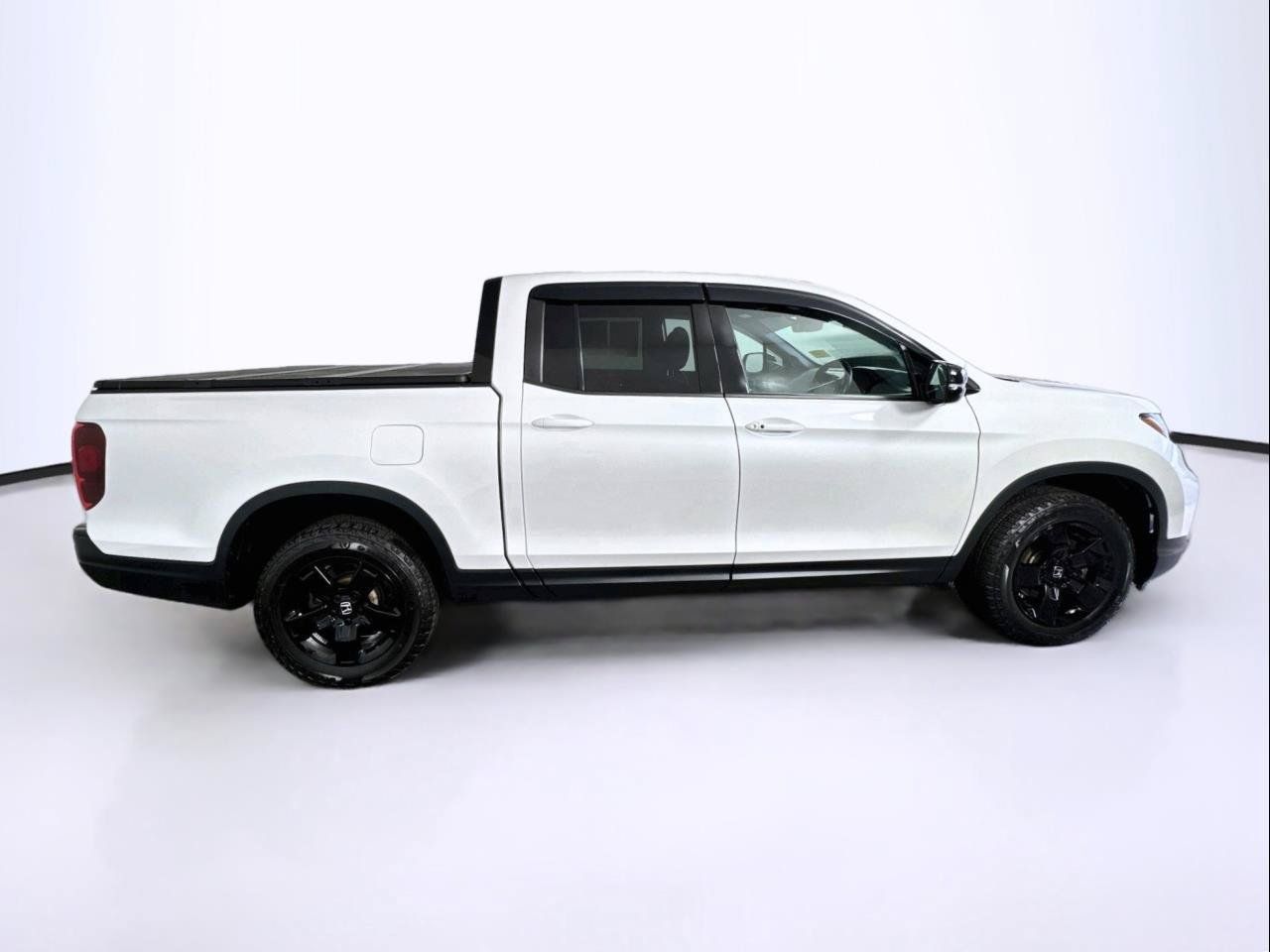 Used 2023 Honda Ridgeline Black Edition image 9