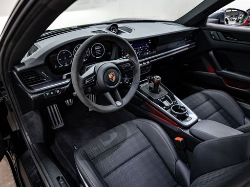 Used 2026 Porsche 911 Carrera T image 33