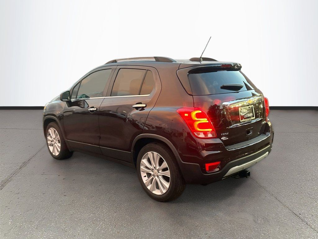 Used 2020 Chevrolet Trax Premier FWD image 4