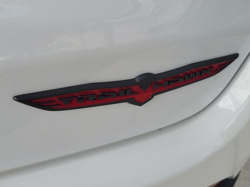 Used 2022 Jeep Compass Trailhawk w/ Trailhawk Convenience Group AWD/4WD image 9