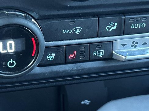 Used 2024 Ford Bronco Wildtrak image 17