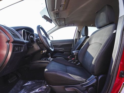 Used 2015 Mitsubishi Outlander Sport ES image 28