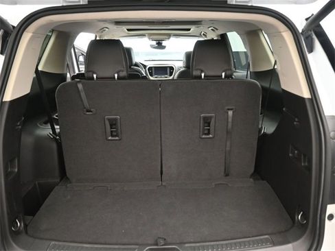 Used 2021 GMC Acadia Denali w/ Denali Technology Package image 25