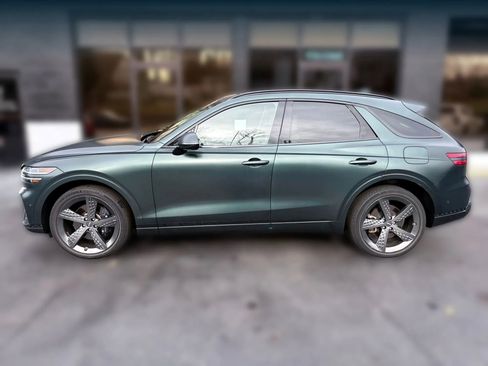 Used 2022 Genesis GV70 3.5T Sport w/ Sport Prestige Package image 2