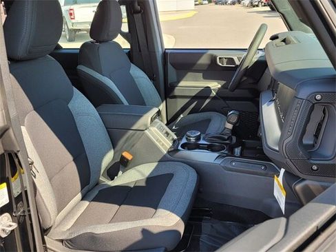 New 2025 Ford Bronco 4-Door AWD/4WD image 14