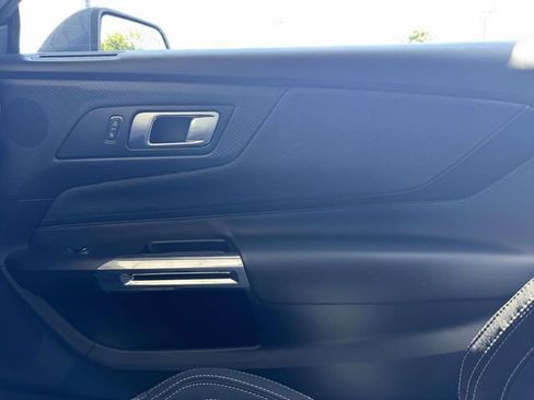 Used 2025 Ford Mustang Coupe RWD image 36