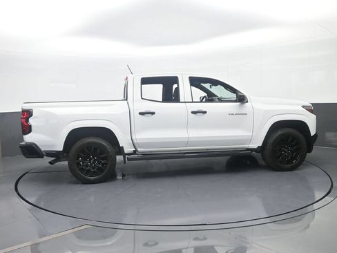 Used 2025 Chevrolet Colorado W/T w/ WT Custom Package RWD image 7