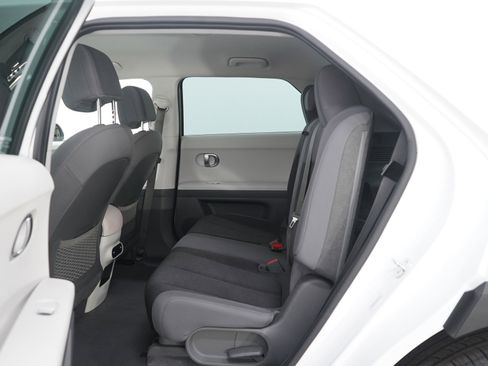 Used 2023 Hyundai Ioniq 5 SE image 17