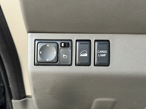 Used 2016 Nissan Frontier SV image 12