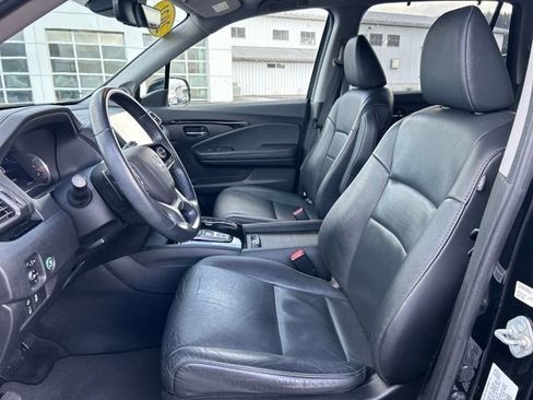 Used 2021 Honda Pilot Touring image 18