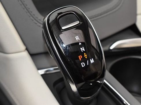 Used 2024 Cadillac XT6 Premium Luxury w/ LPO, Floor Liner Package AWD/4WD image 36