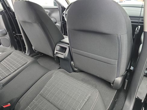 New 2026 Honda HR-V LX image 11