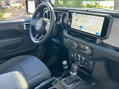 New 2026 Jeep Gladiator Sport image 33