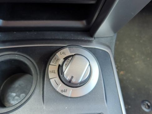 Used 2016 Toyota 4Runner Limited AWD/4WD image 23