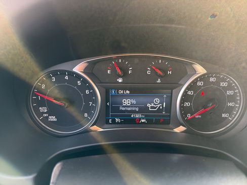 Used 2024 GMC Terrain SLE image 19