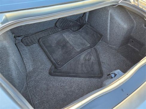 Used 2009 Dodge Challenger R/T image 20