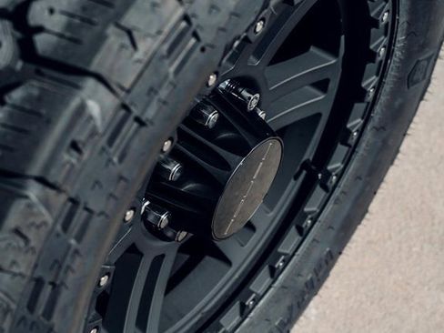 New 2026 Ford F250 Lariat w/ Black Appearance Package image 13