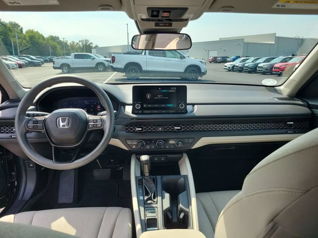 Certified 2023 Honda Accord EX image 22