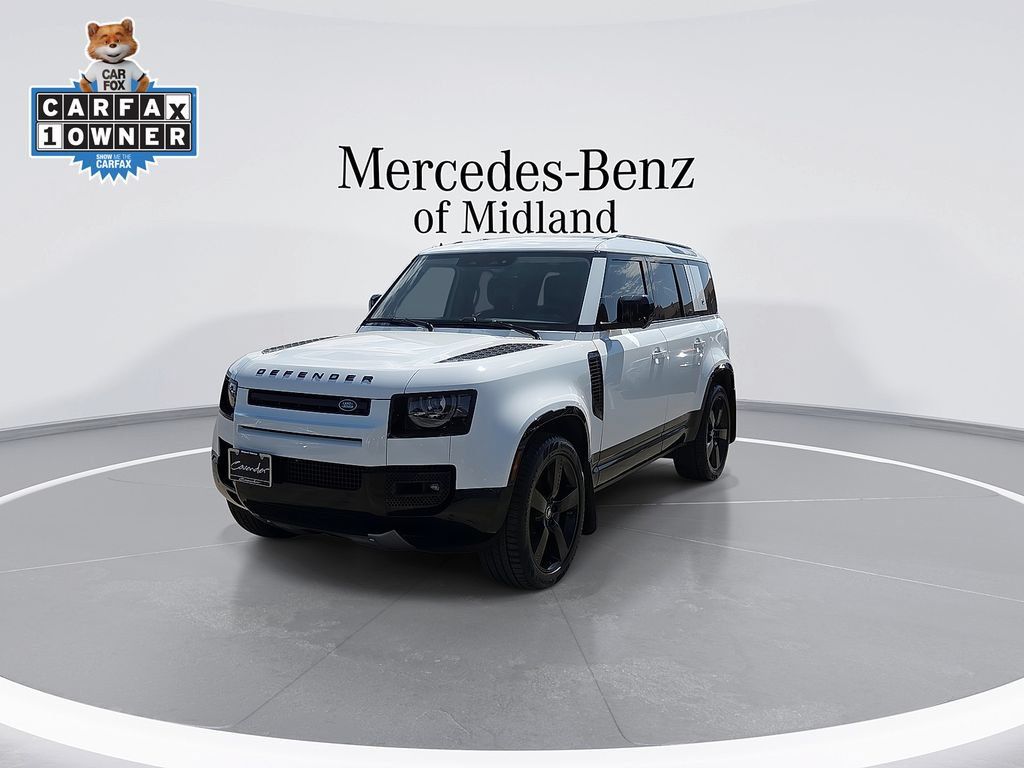 Used 2024 Land Rover Defender 110 X-Dynamic SE AWD/4WD image 4