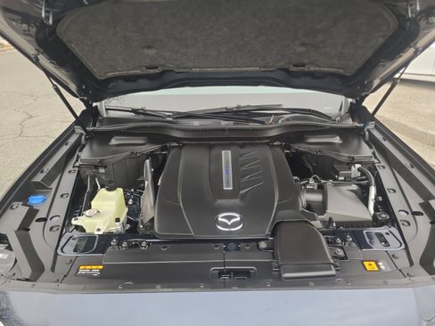 Used 2024 MAZDA CX-90 Plug-In Hybrid w/ Preferred image 9