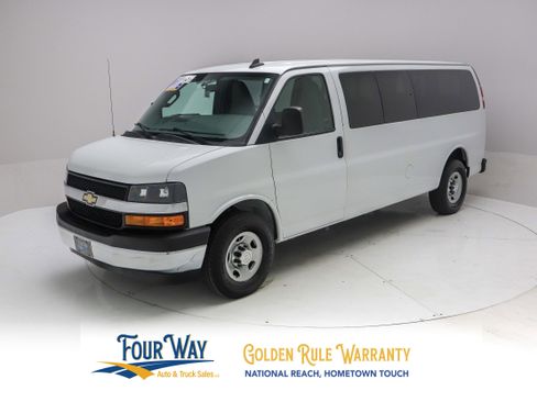 Used 2018 Chevrolet Express 3500 LT w/ LT Preferred Equipment Group RWD image 8