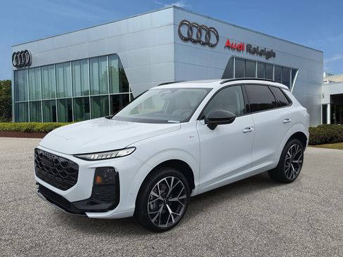 New 2026 Audi Q3 quattro 2.0T image 1