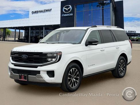 Used 2025 Ford Expedition Platinum AWD/4WD image 2