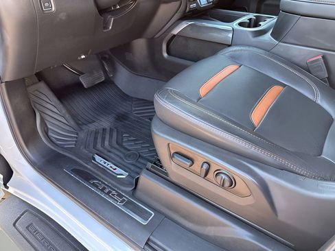 Used 2022 GMC Sierra 2500 AT4 w/ AT4 Premium Plus Package image 27