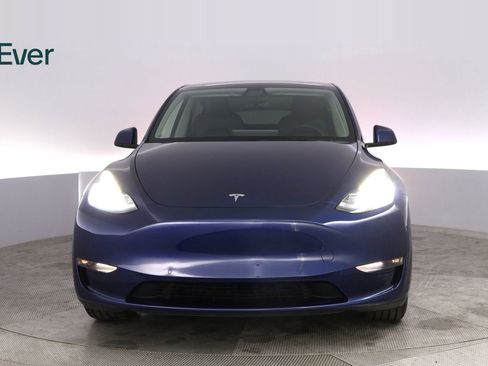 Used 2021 Tesla Model Y Long Range image 12