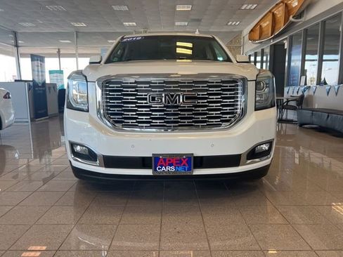 Used 2019 GMC Yukon Denali w/ Denali Ultimate Package image 16