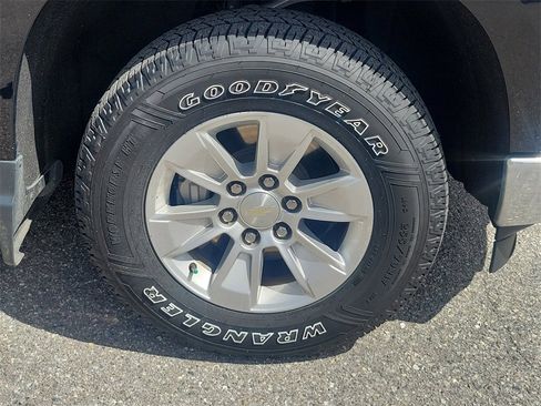 Used 2022 Chevrolet Silverado 1500 LT image 7