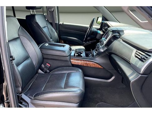 Used 2017 Chevrolet Tahoe Premier AWD/4WD image 47