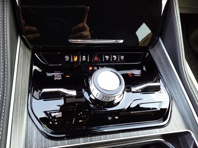 New 2023 Jeep Wagoneer Series III w/ Convenience Group I AWD/4WD image 25