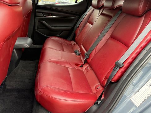 Used 2024 MAZDA MAZDA3 s image 23