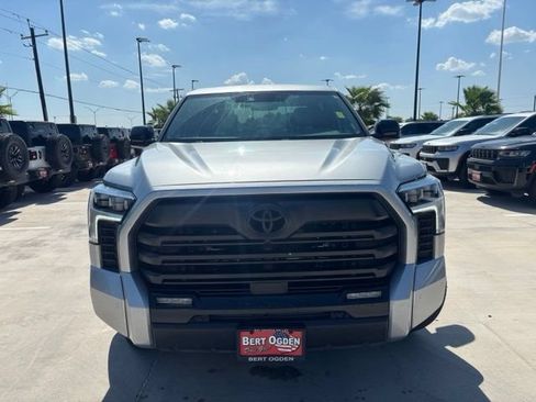 Used 2025 Toyota Tundra Limited AWD/4WD image 2