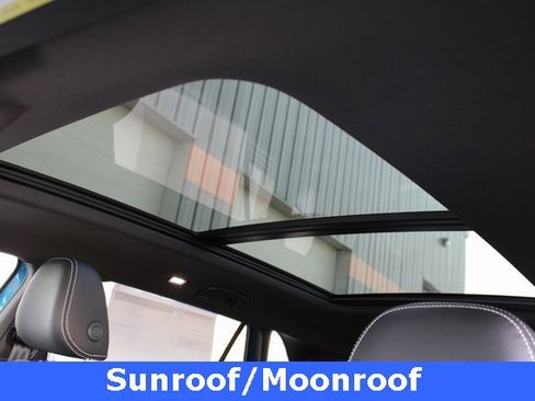 New 2025 Volkswagen Atlas Cross Sport SEL R-Line image 5