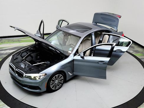 Used 2019 BMW 530i 530i w/ Convenience Package image 39