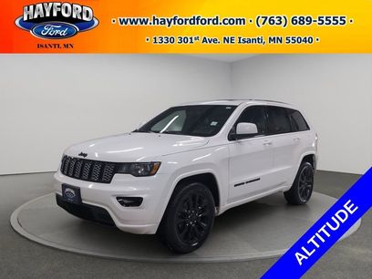 Used 2017 Jeep Grand Cherokee Altitude